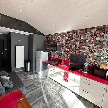 Très Proche Tous Commerces